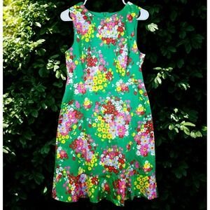 Preppy Green Floral Sleeveless Sundress •‎ Size 6 • Colorful Midi Sundress
